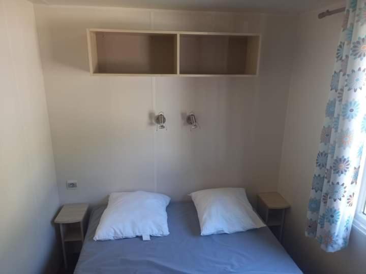 Hotel Famille Peeters Camiers Esterno foto